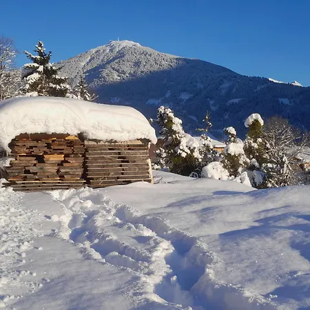 Haus Hotz Talblick 公寓